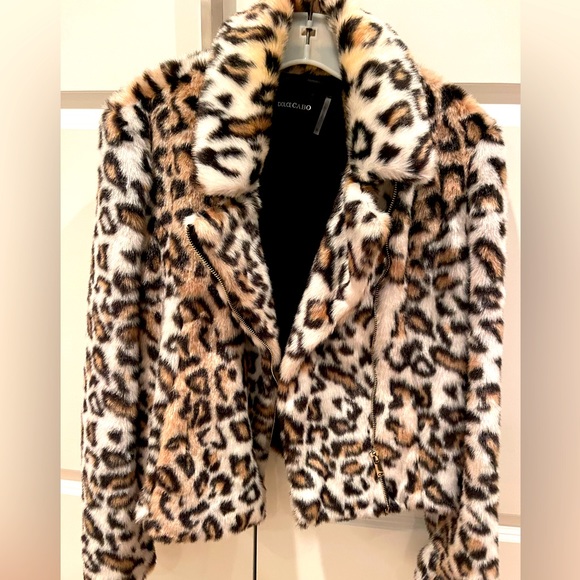 Faux fur jacket - Picture 1 of 5